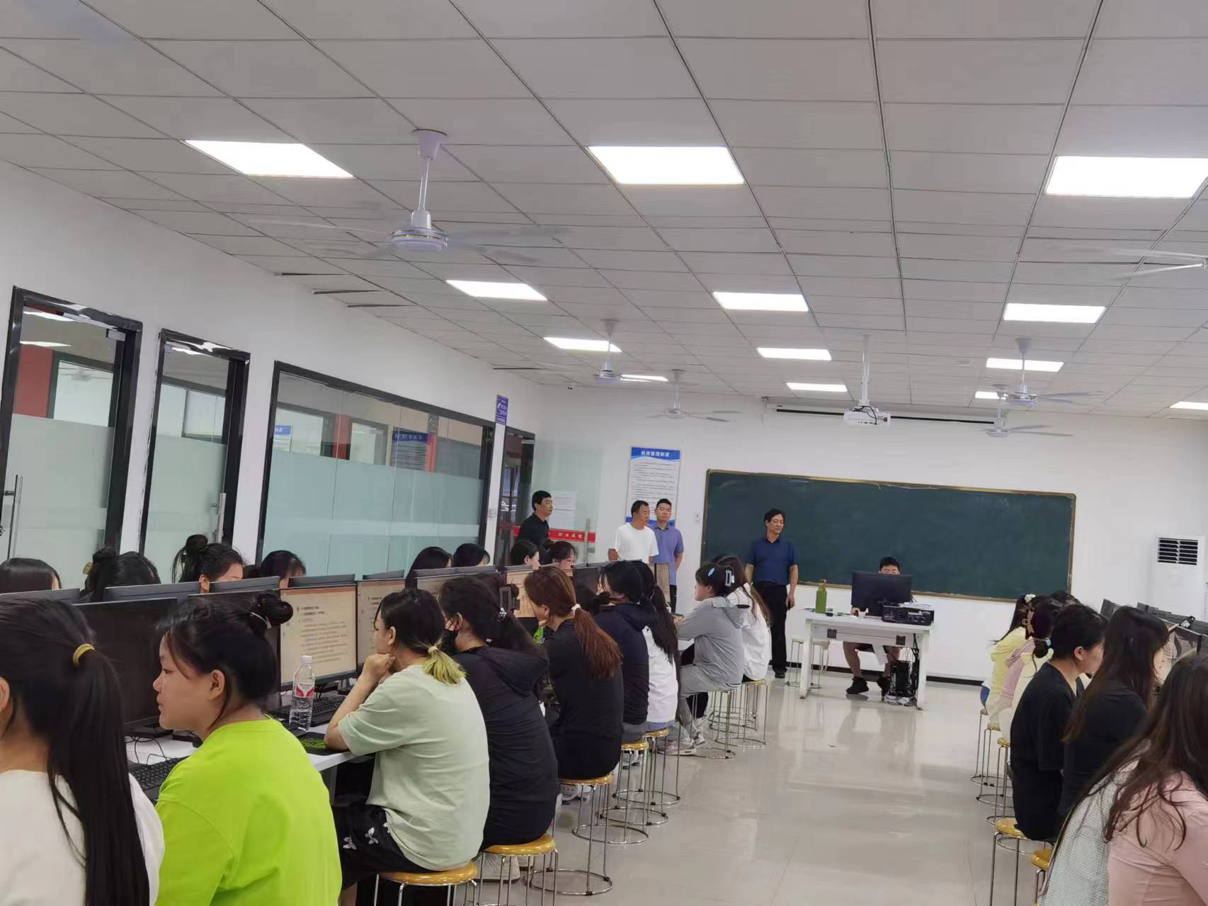 2025新澳原料免费资料